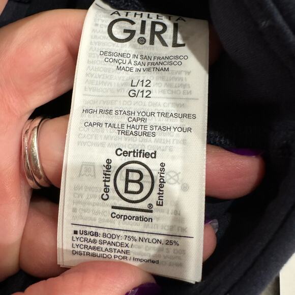 NWT Athleta Girl High Rise Stash Your Treasures Capri Tight Navy Size Large/12 - Picture 15 of 15